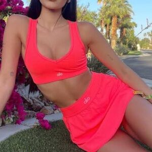 Alo Yoga Fluorescent Neon Pink Coral V Jump Start Bra Extra Small